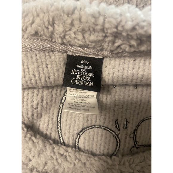 The Nightmare Before Christmas Disney Fleece‎ Sleepwear Shirt Woman's Size 2XL - Picture 7 of 10